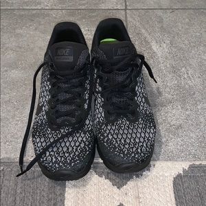 Nike WMNS airmax sequent 2